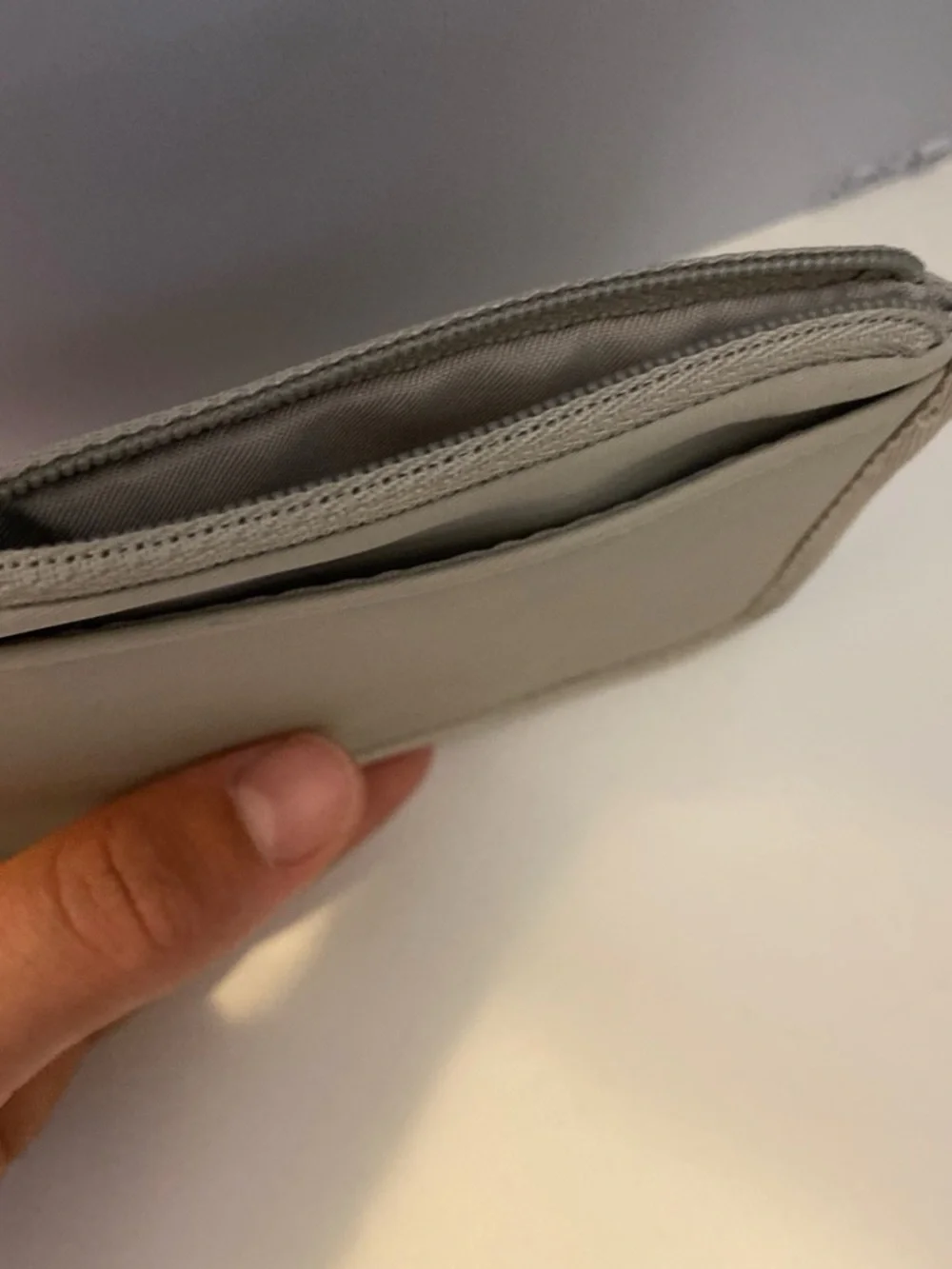 lululemon athletica Compact Zip Wallet in Light Gray
